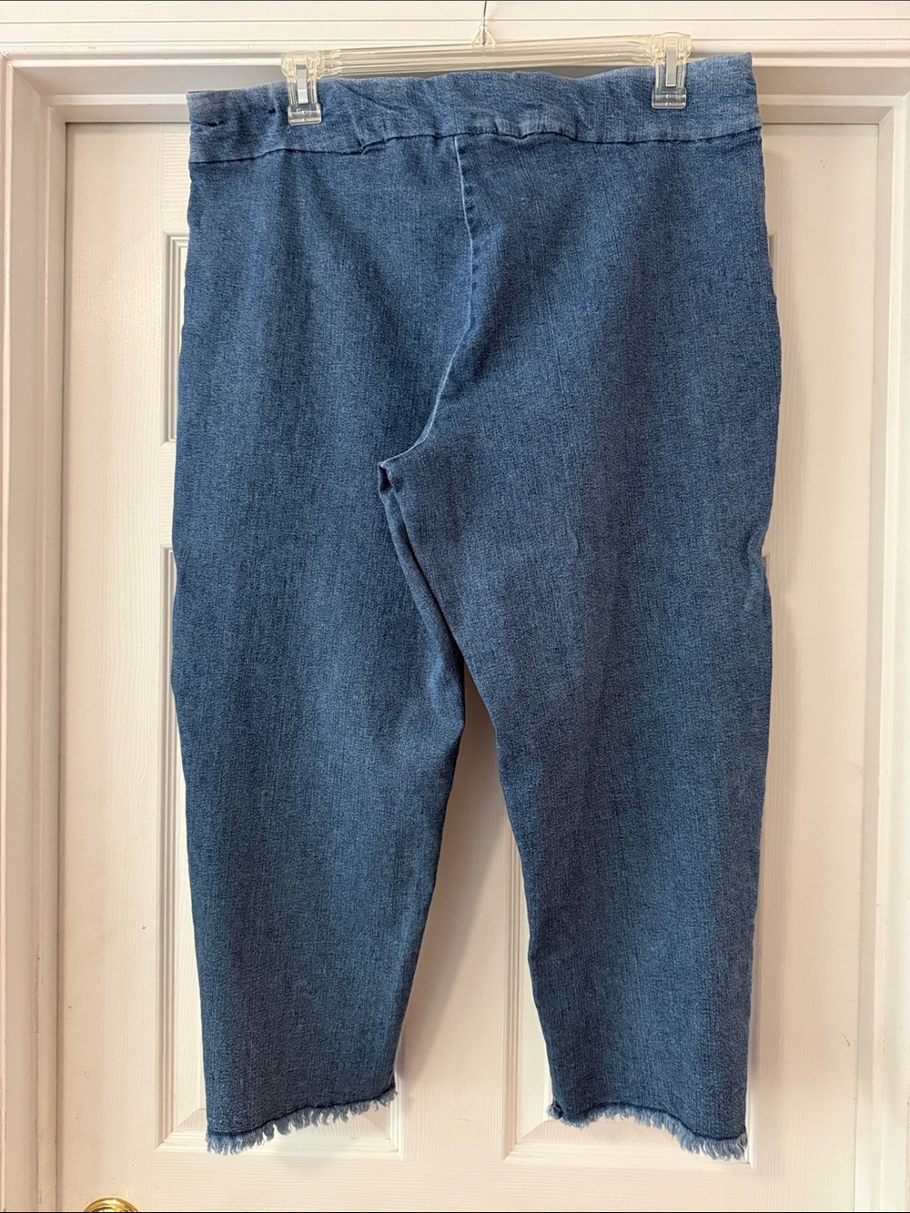 Alfred Dunner Blue Cropped Jeans with Colorful Floral Embroidery - Picture 4 of 7